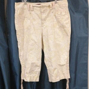 Floral patterned capris